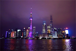 The ultra-fuelled award ceremony! The beautifully crafted stage of the Shanghai Forum!
