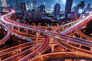 Shanghai at night with fireworks： An extraordinary experience brings you back to your heart.